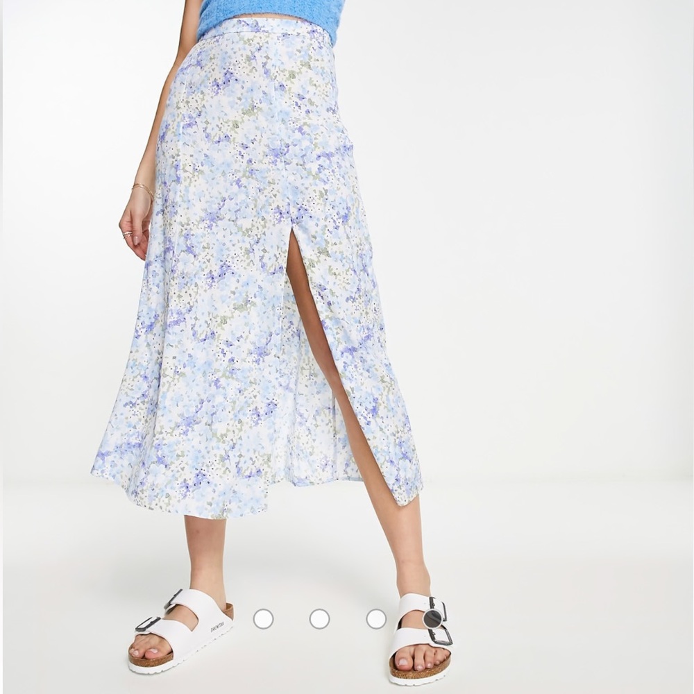 & Other Stories NWT Midaxi skirt with Slit in blue floral size S